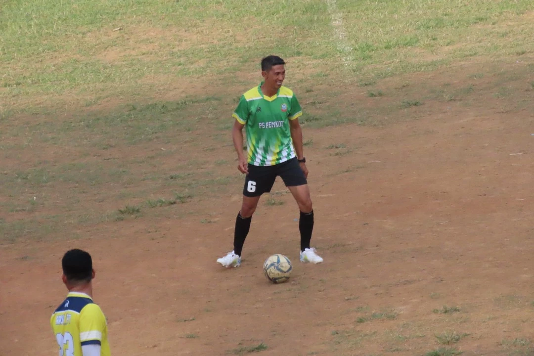 Mendiang Idham Terima Gelar ‘Legenda’ dari PS Pemkot Pontianak